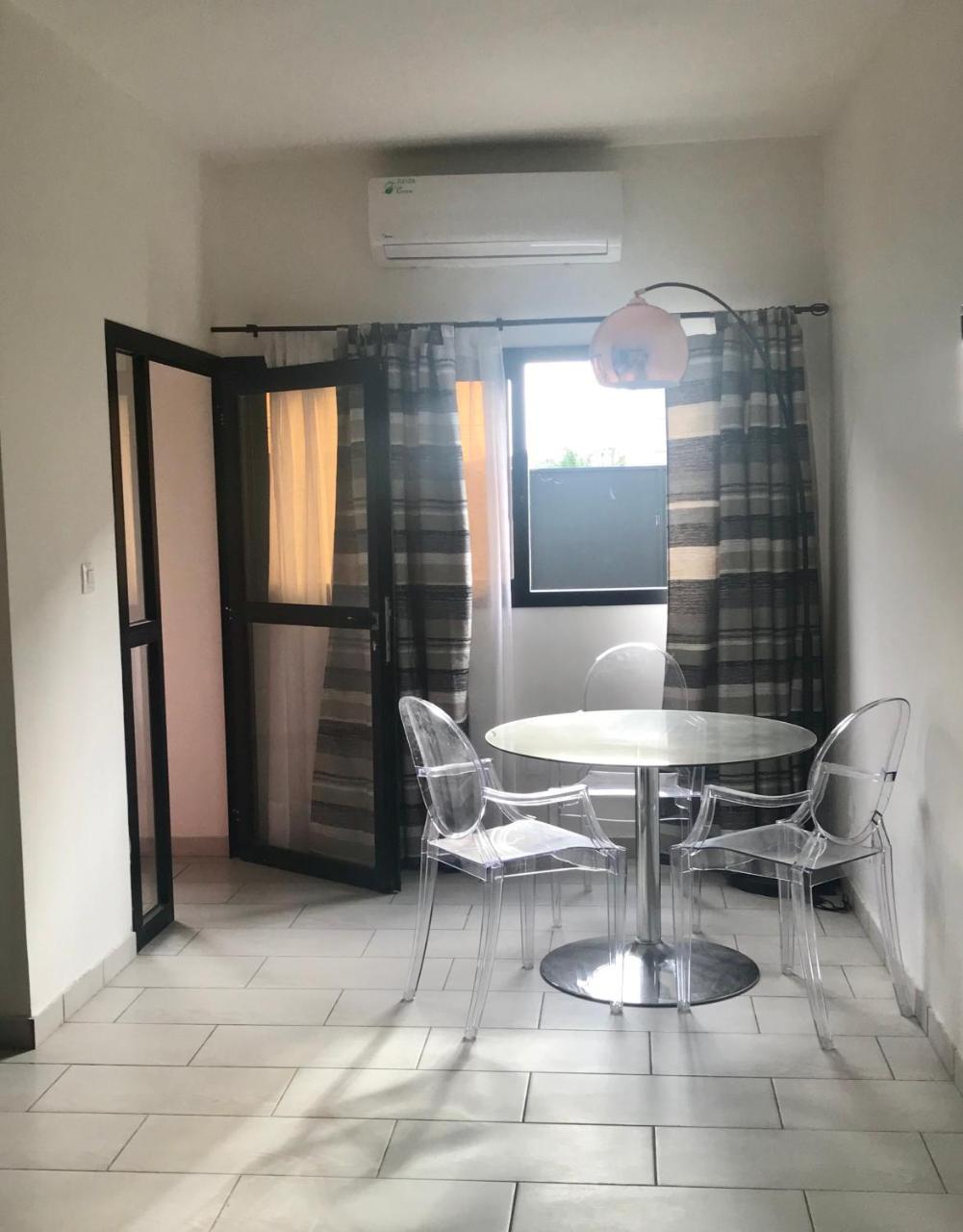 Residence Awale Abidjan Extérieur photo